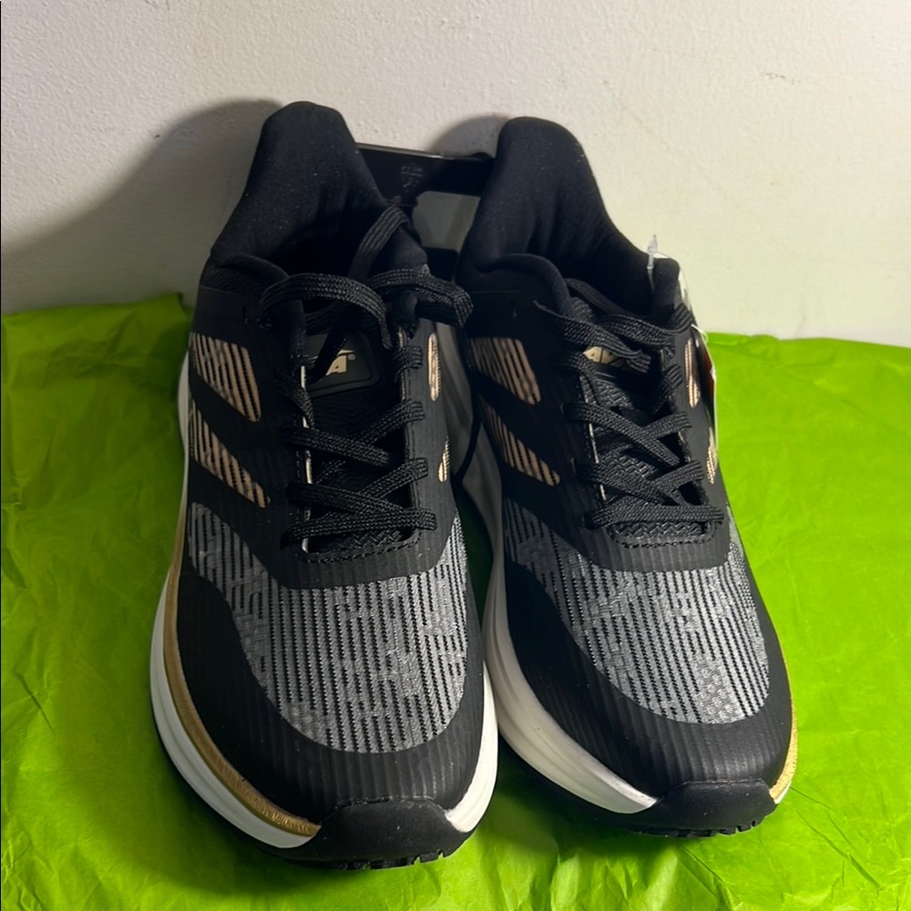 NEW Avia Women's Mesh Gel Trail Sneaker Black Silver Gold  6 1/2 & 7 1/2